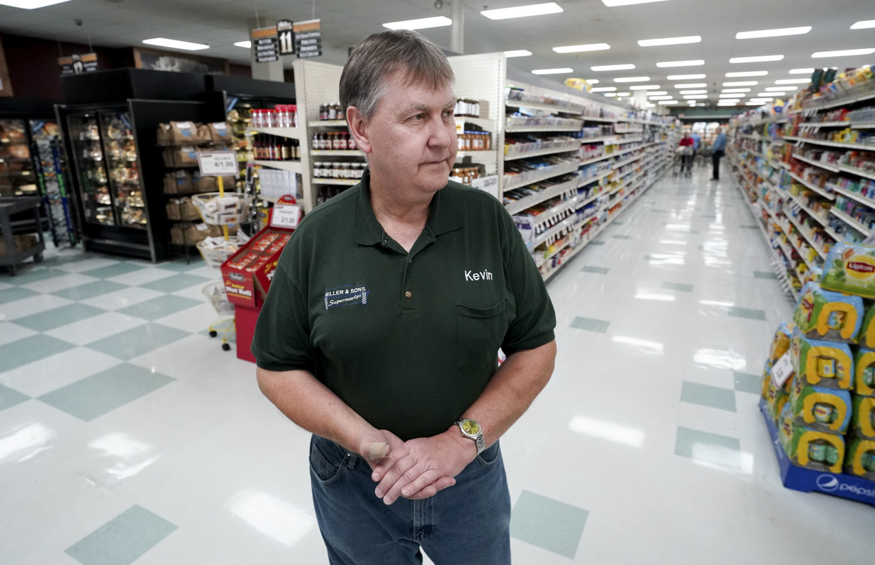 Grocery expansion comes to the burbs